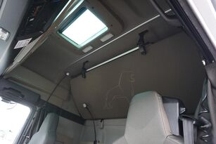 Venta de MAN TGX / 18.510 / EURO 6 / LOW DECK / MEGA / GX / ACC / RETARDER / cabeza tractora - Imagen 17 | Autoline UY MAN TGX / 18.510 / EURO 6 / LOW DECK / MEGA / GX / ACC / RETARDER / cabeza tractora | Imagen 17 - Autoline