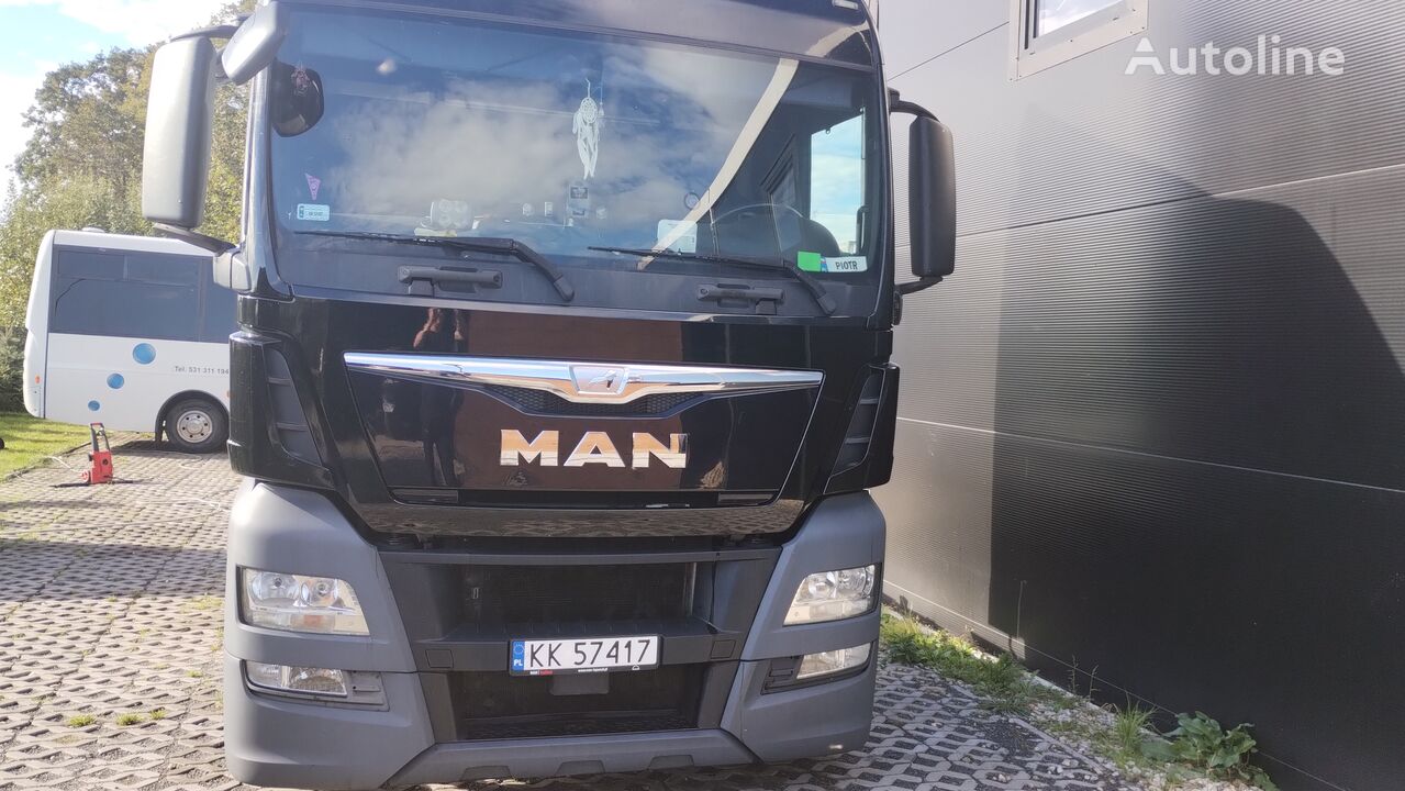 MAN TGX 24.440 truck tractor