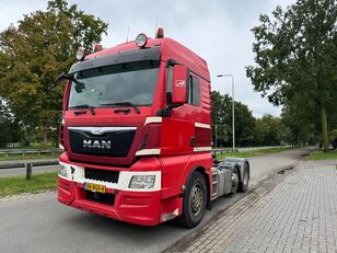 MAN TGX 26.440 Voorloop asser trekker