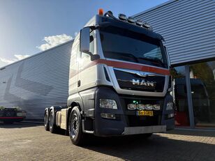 MAN TGX 28.520 6x4 D38 / AUTOMAAT / RETARDER / LOW KM / ZWAARTRANSPO truck tractor