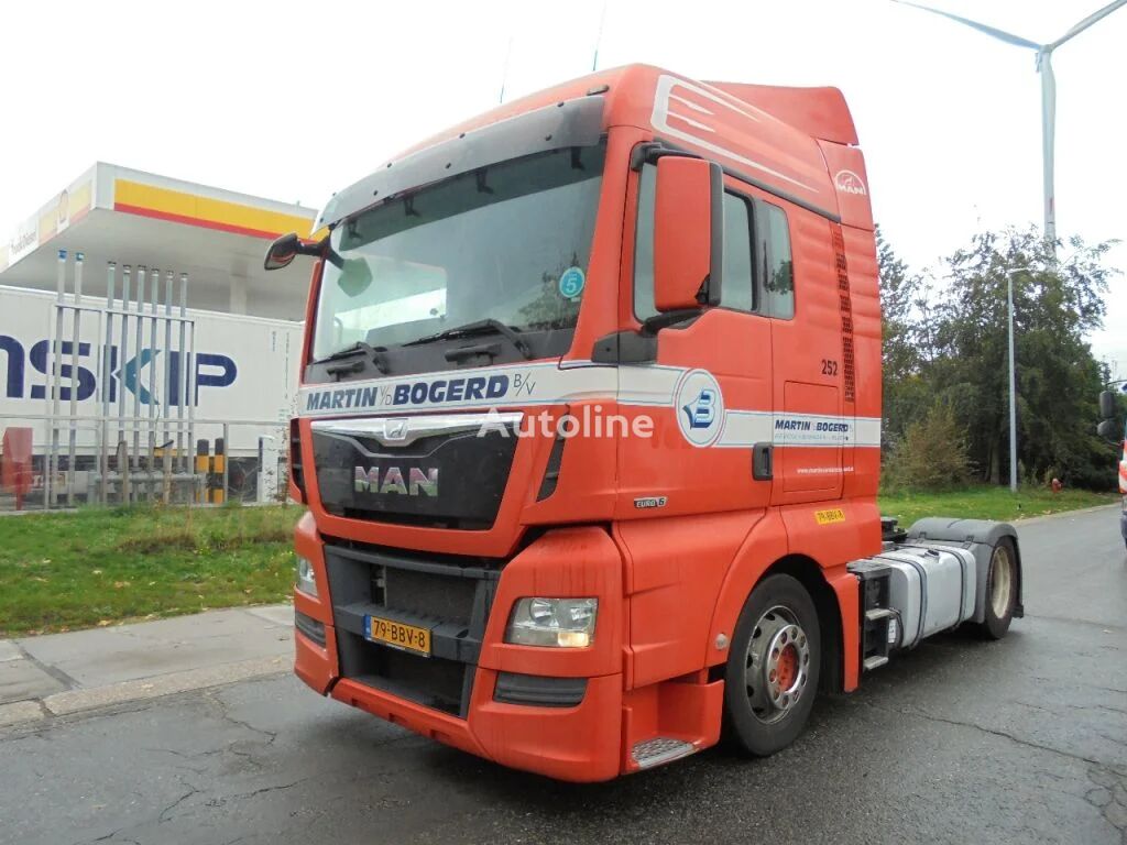 MAN TGX 440 vetopöytäauto