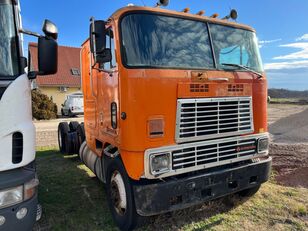 Mack INTERNATIONAL FSG 385 truck tractor