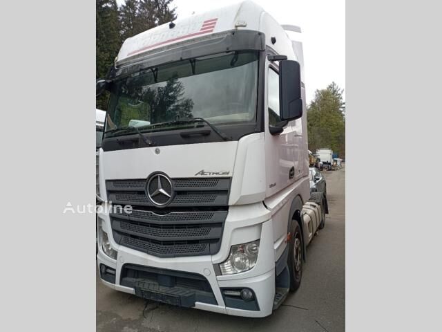 Mercedes-Benz 1845 Actros tegljač