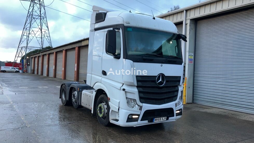 тягач Mercedes-Benz ACTROS - 10677cc