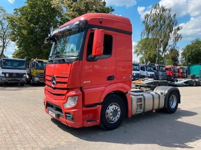 влекач Mercedes-Benz ACTROS 1843 4X2 EURO 6 SATTELZUG