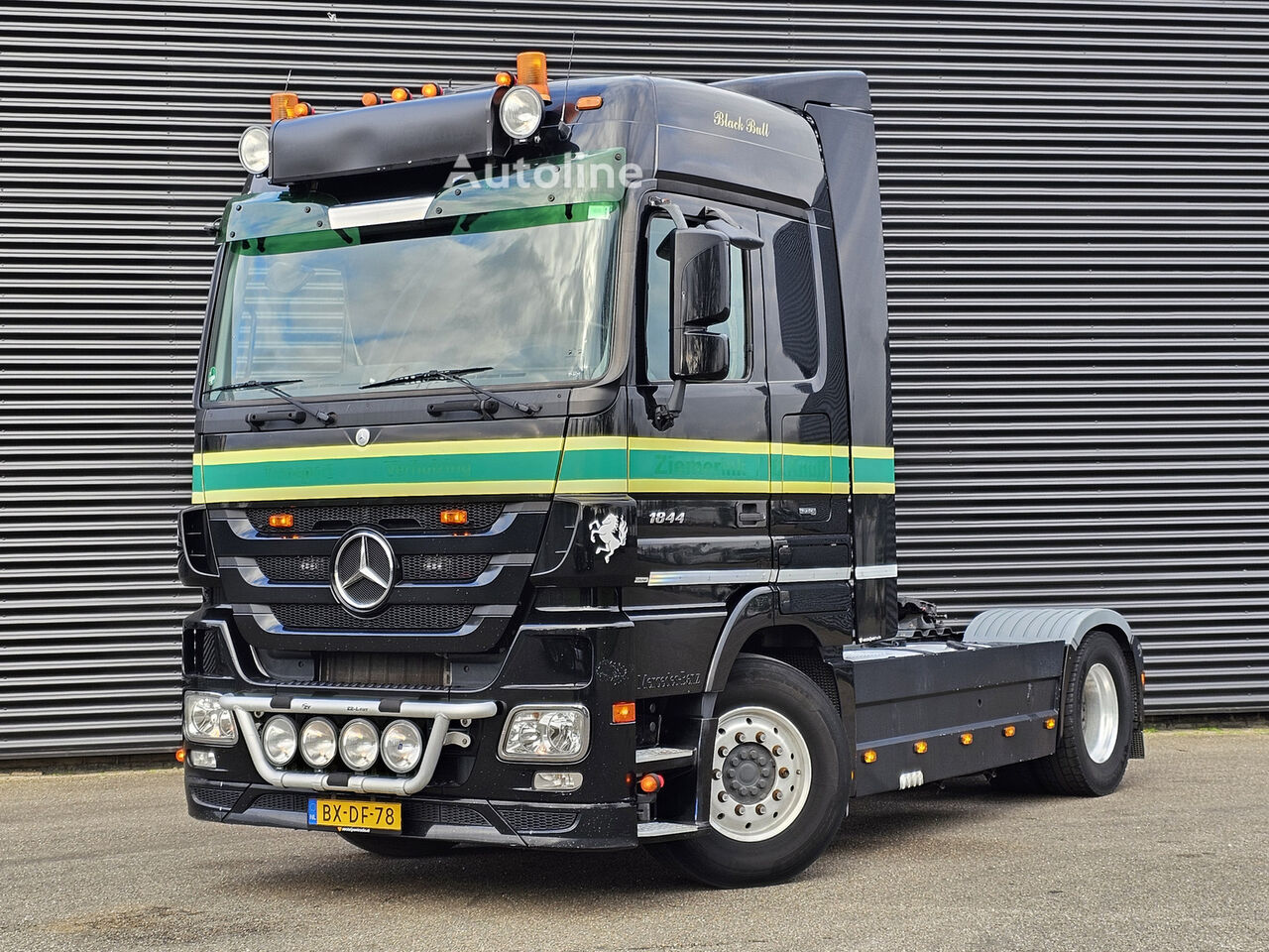 тягач Mercedes-Benz ACTROS 1844 LS