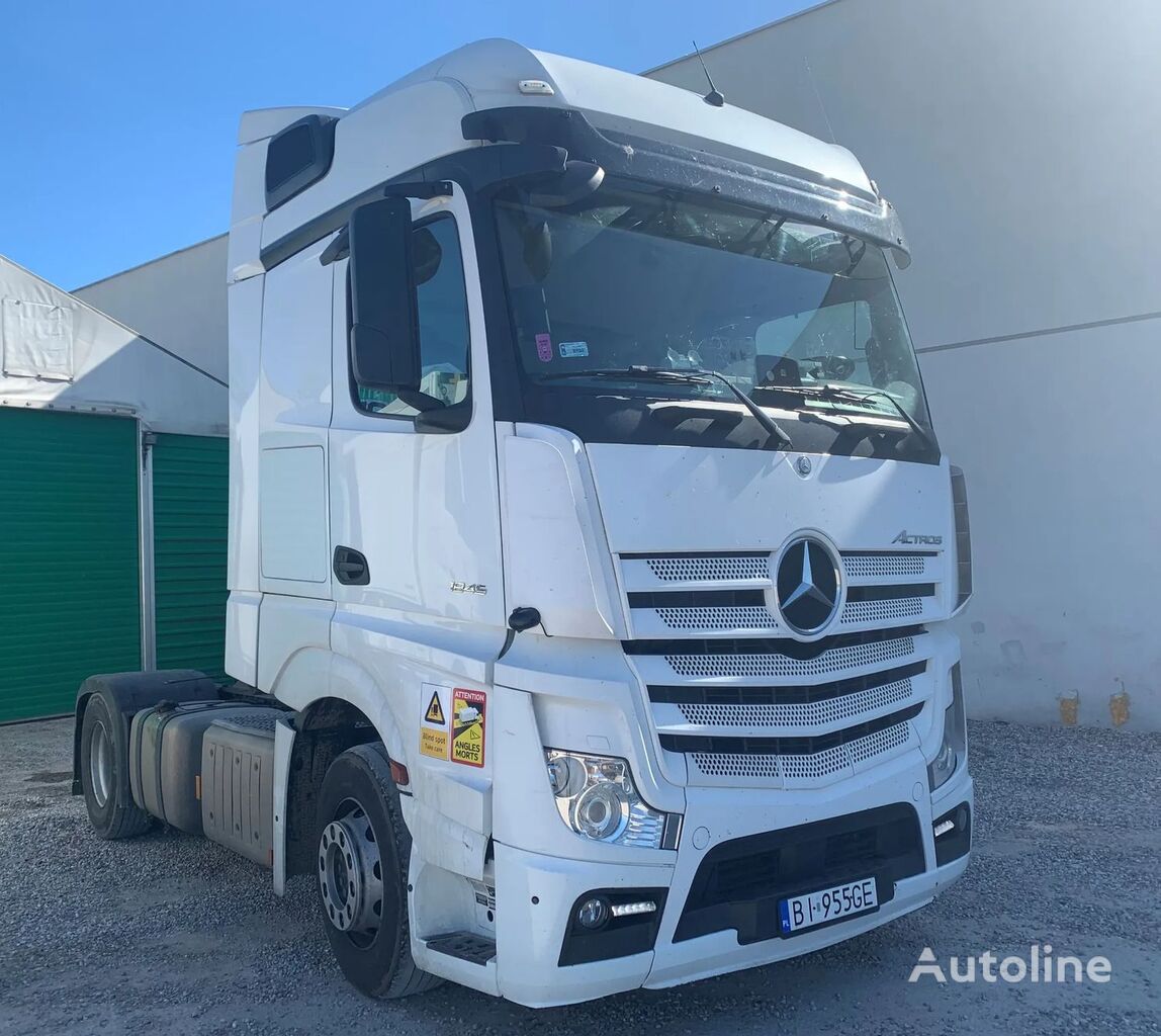 тягач Mercedes-Benz ACTROS 1845