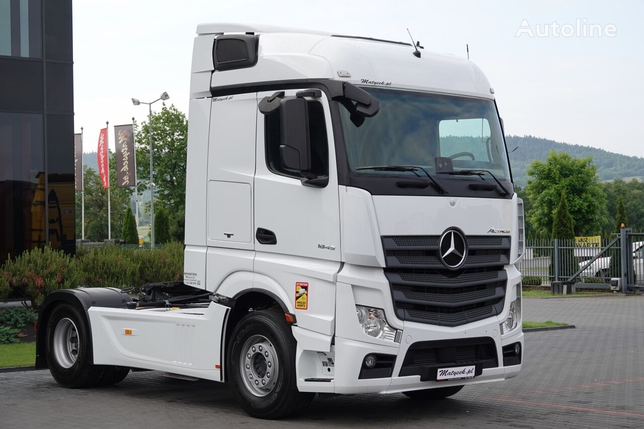 السيارات القاطرة Mercedes-Benz  ACTROS 1845