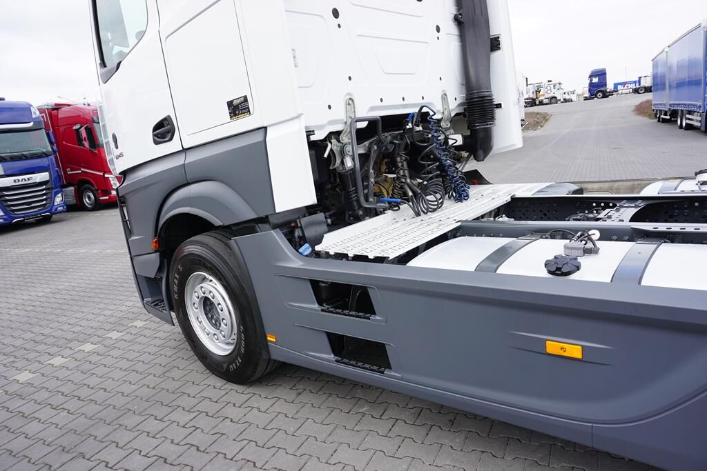 Mercedes-Benz ACTROS / 1845 / E 6 / MP 5 / RETARDER / BIG SPACE</trp-post-container