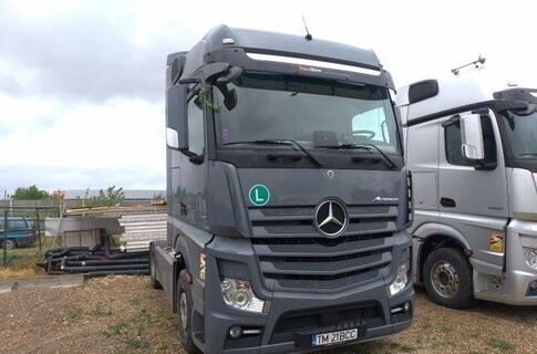 cap tractor Mercedes-Benz ACTROS 1851