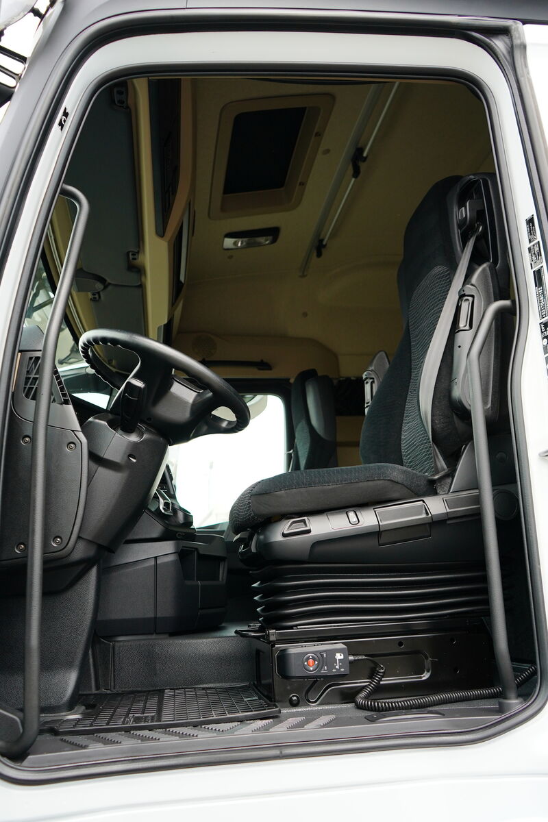 Mercedes-Benz ACTROS F / 1845 / ACC / E 6 / STREAM SPACE / НИЗКИЙ ПРОБЕГ