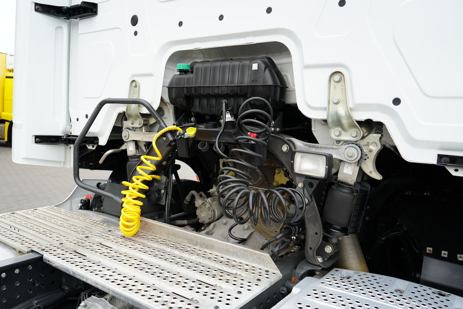 Mercedes-Benz ACTROS F / 1845 / ACC / E 6 / STREAM SPACE / НИЗКИЙ ПРОБЕГ
