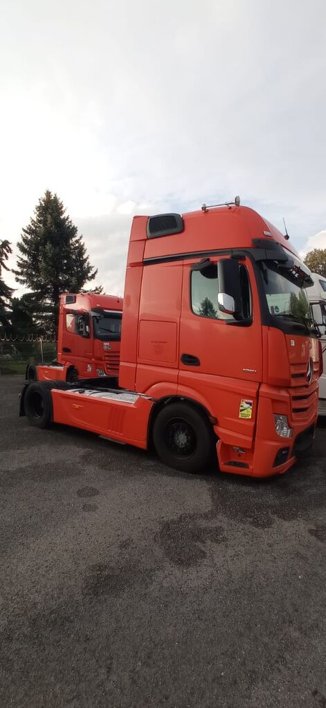 tracteur routier Mercedes-Benz Actors 1851 LS