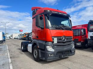 Mercedes-Benz Actros truck tractor