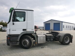 تریلی Mercedes-Benz Actros 1836 LS