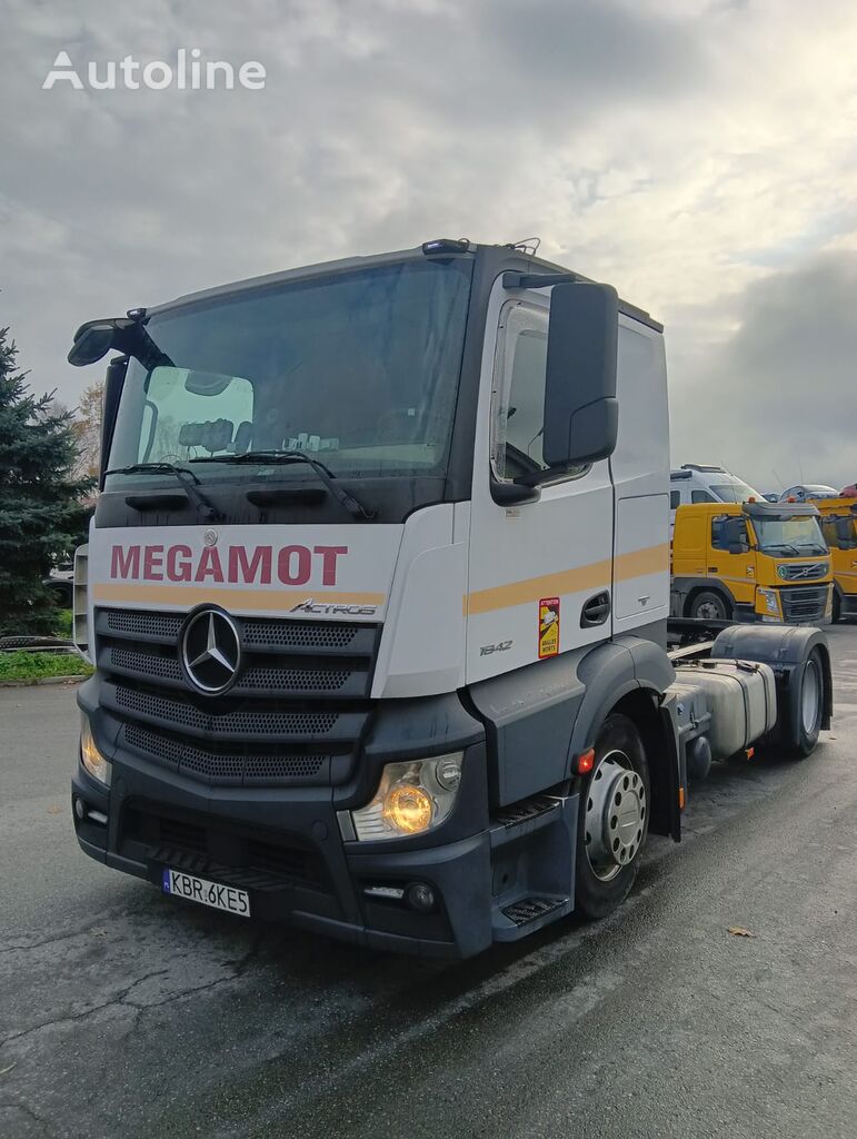 Mercedes-Benz Actros 1842 truck tractor