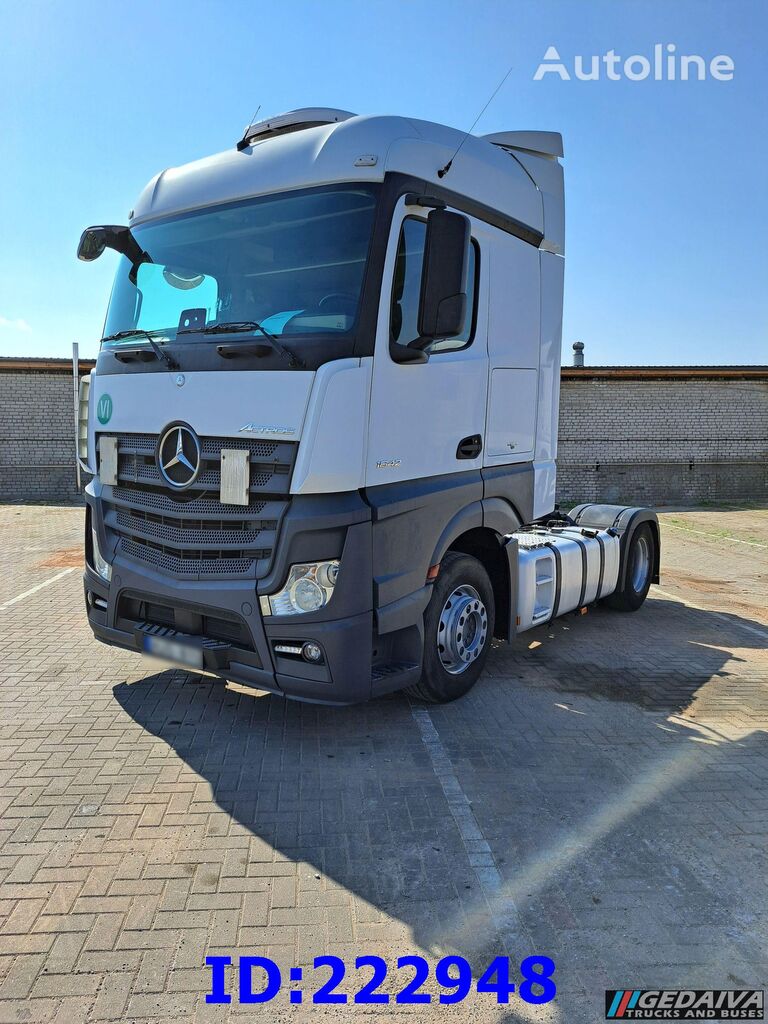 тягач Mercedes-Benz Actros 1842