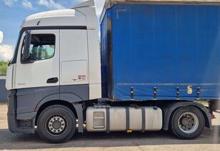 тягач Mercedes-Benz Actros 1842