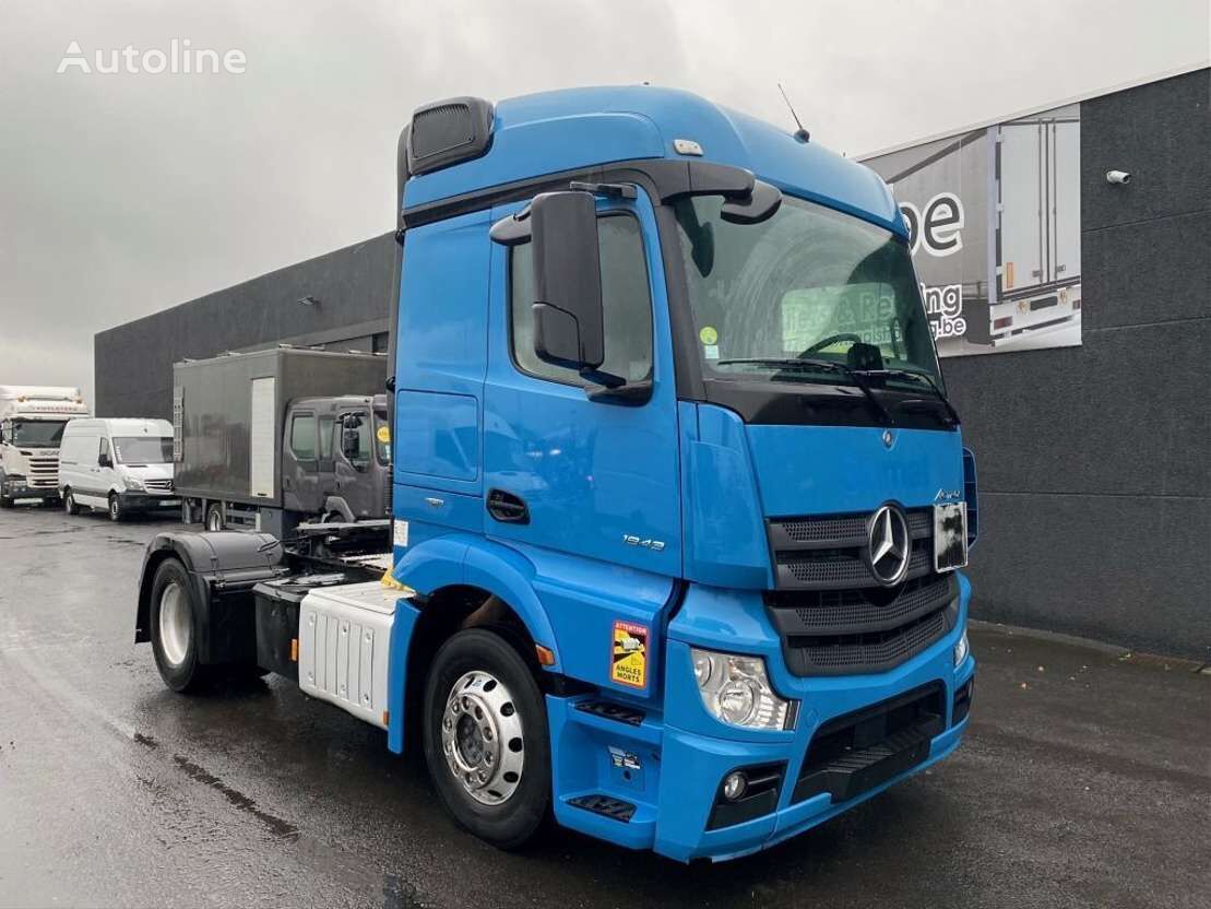 Mercedes-Benz Actros 1843 truck tractor