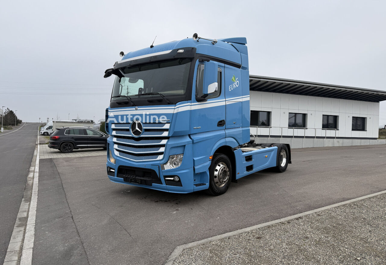 Mercedes-Benz Actros 1843 truck tractor - Autoline