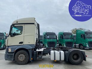 Mercedes-Benz Actros 1843 truck tractor