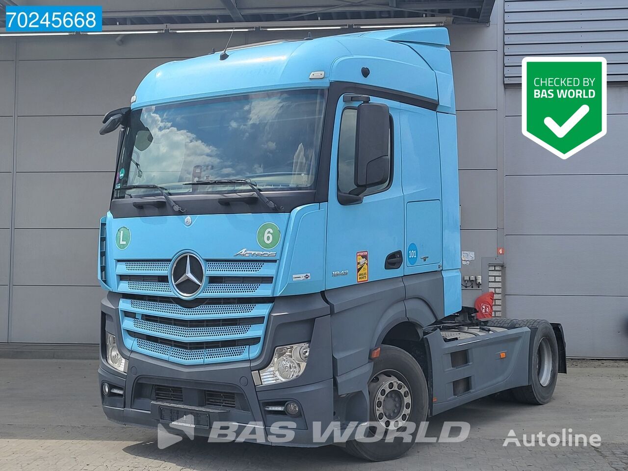 tahač Mercedes-Benz Actros 1843 4X2 Retarder StreamSpace 2x Tanks ACC