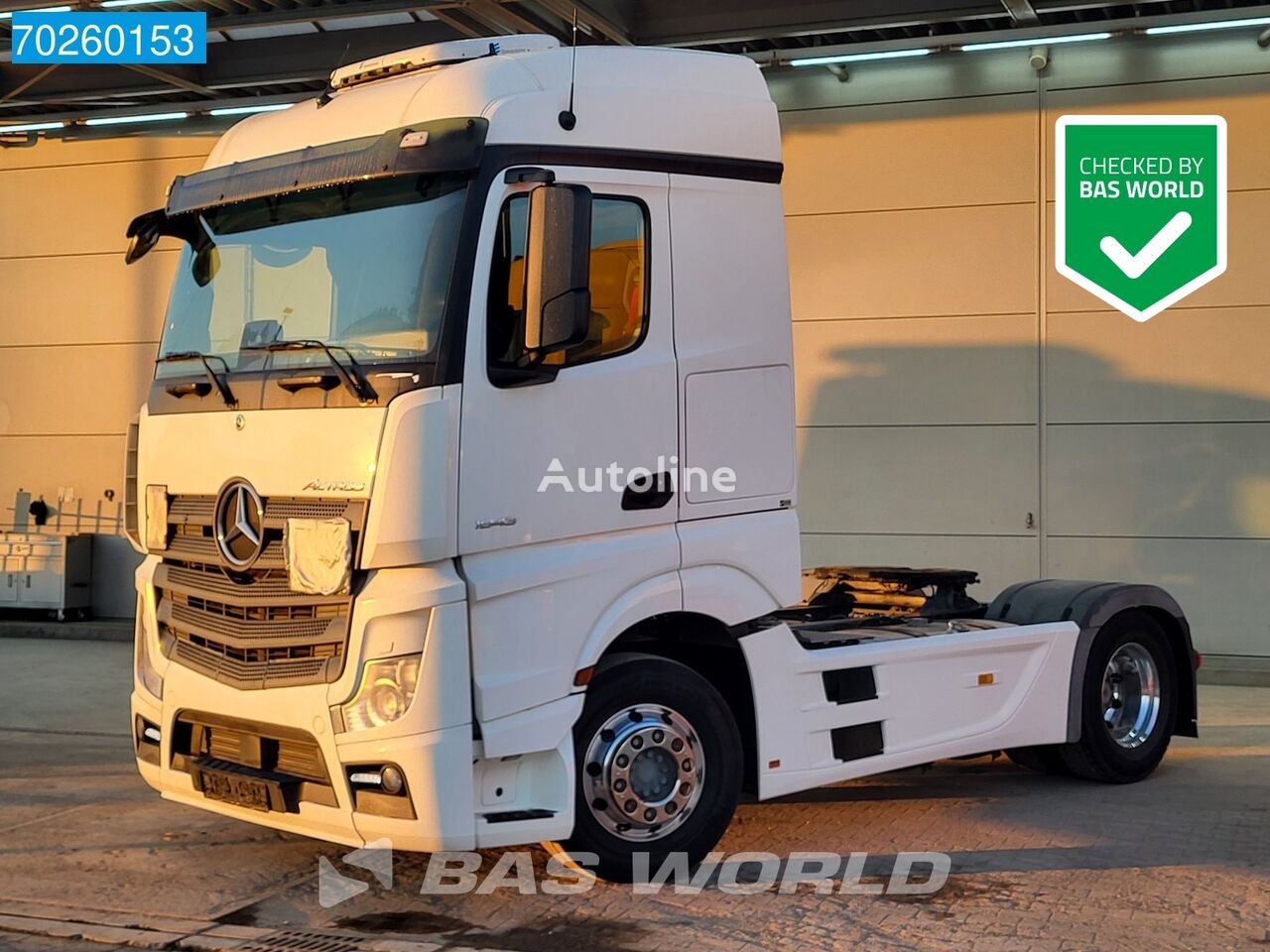 Mercedes-Benz Actros 1843 4X2 Retarder StreamSpace PTO ACC Standklima truck tractor