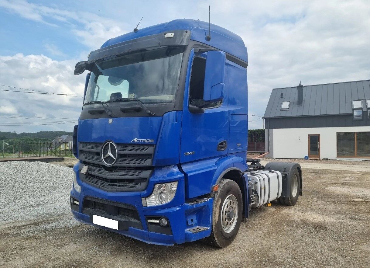 tracteur routier Mercedes-Benz Actros 1843 4x4 Tractor Unit with Tipper Hydraulics