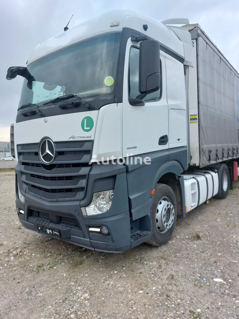 Mercedes-Benz Actros 1845 truck tractor