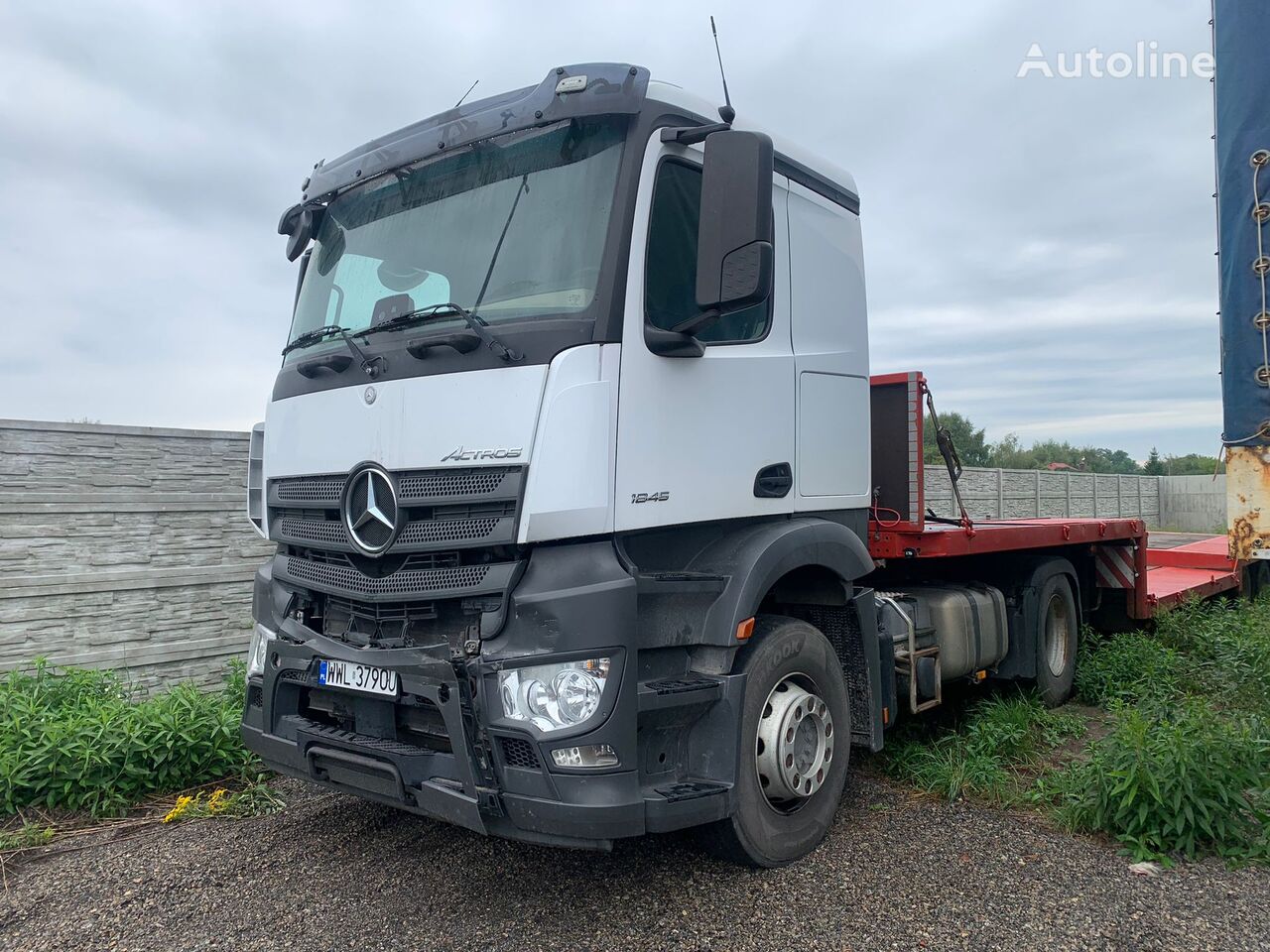 тягач Mercedes-Benz Actros 1845