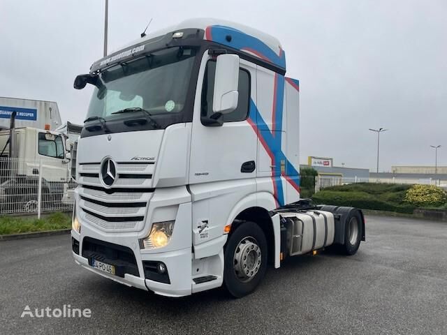 тягач Mercedes-Benz Actros 1845