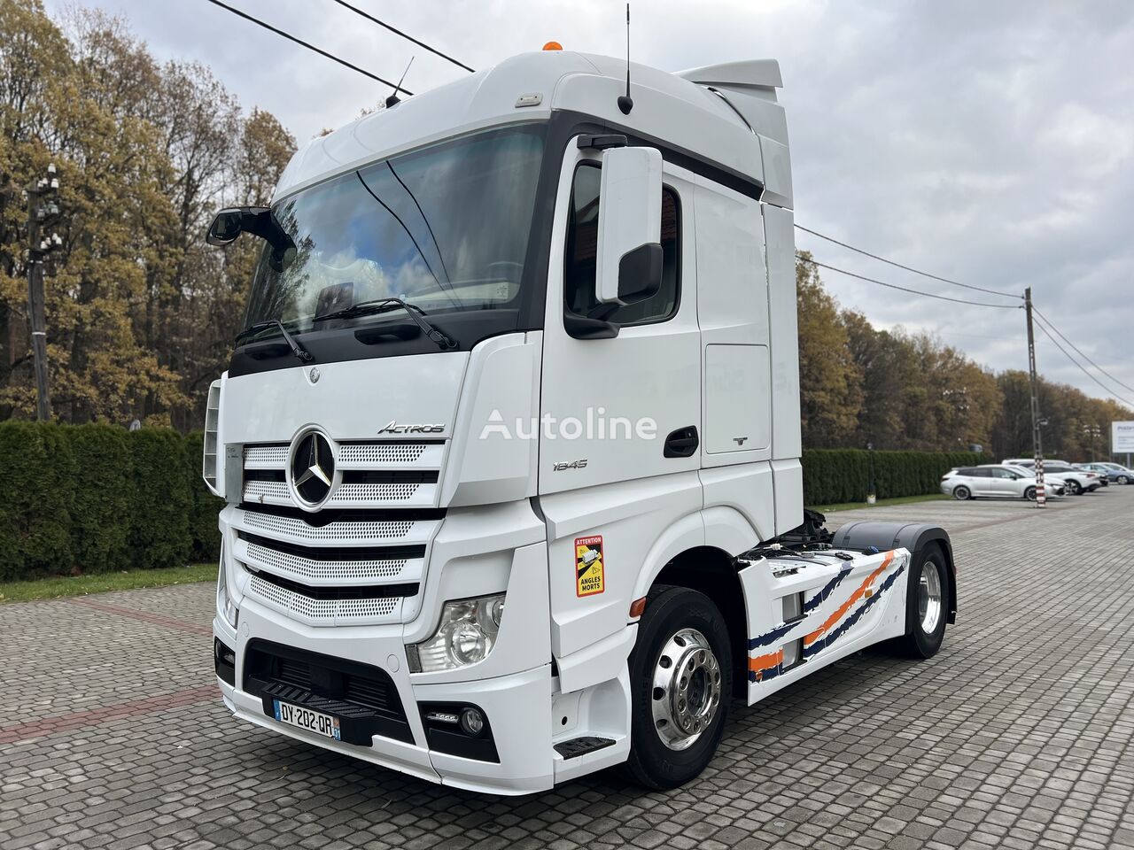 тягач Mercedes-Benz Actros 1845