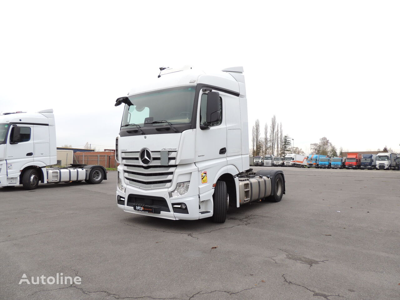 السيارات القاطرة Mercedes-Benz Actros 1845