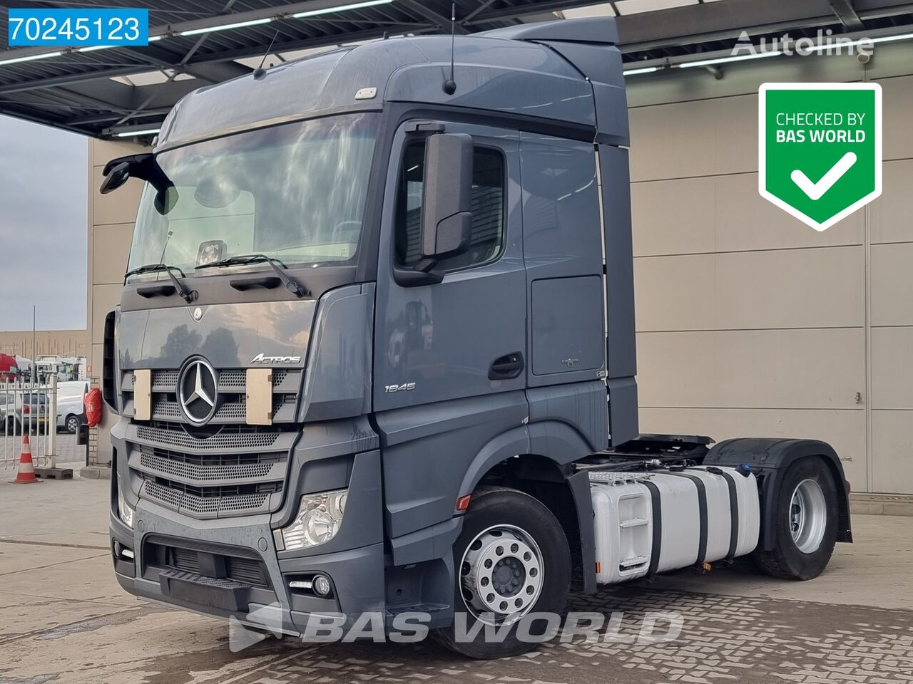 ciągnik siodłowy Mercedes-Benz Actros 1845 4X2 2x Tanks Euro 6