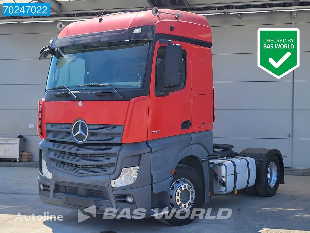 tractor head Mercedes-Benz Actros 1845 4X2 Retarder StreamSpace