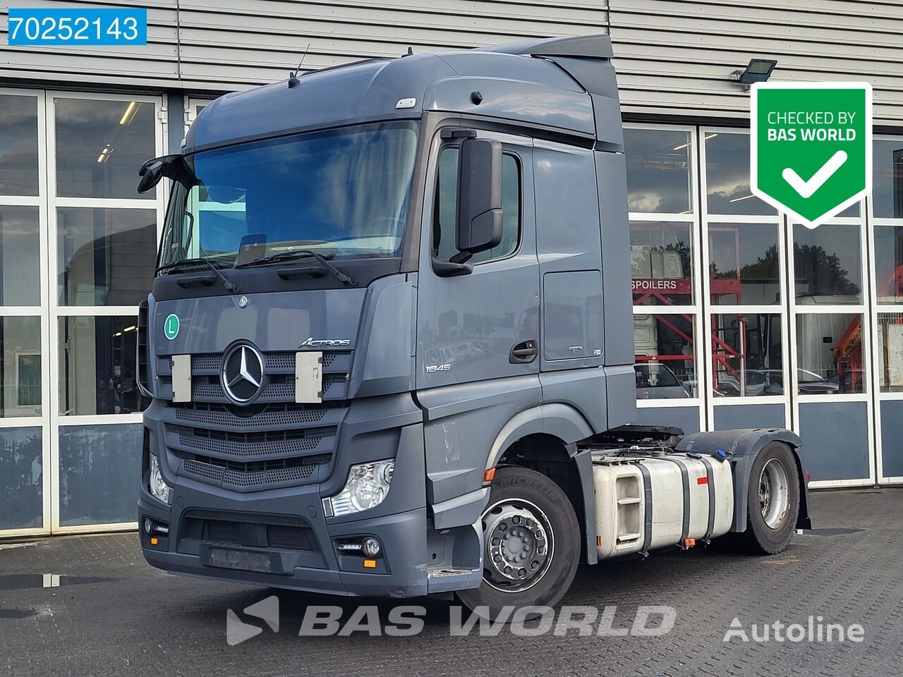 tracteur routier Mercedes-Benz Actros 1845 4X2 StreamSpace 2x Tanks