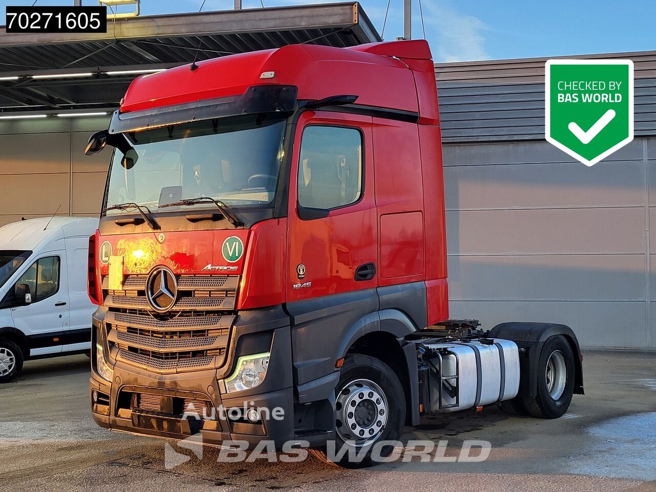 тягач Mercedes-Benz Actros 1845 Actros 4X2 BigSpace 2x Tanks MirrorCam