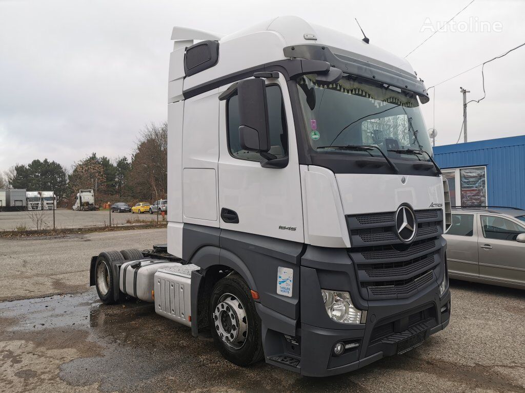 Mercedes-Benz Actros 1845 mega tegljač - Autoline