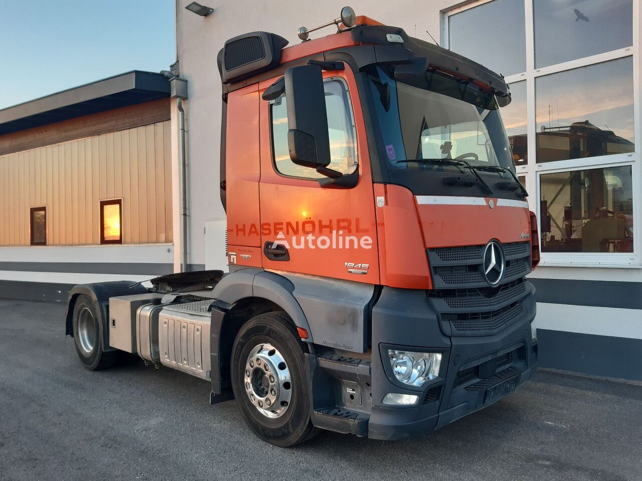 Mercedes-Benz Actros 1845LS truck tractor