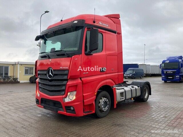 Mercedes-Benz Actros 1845LS MEGA truck tractor