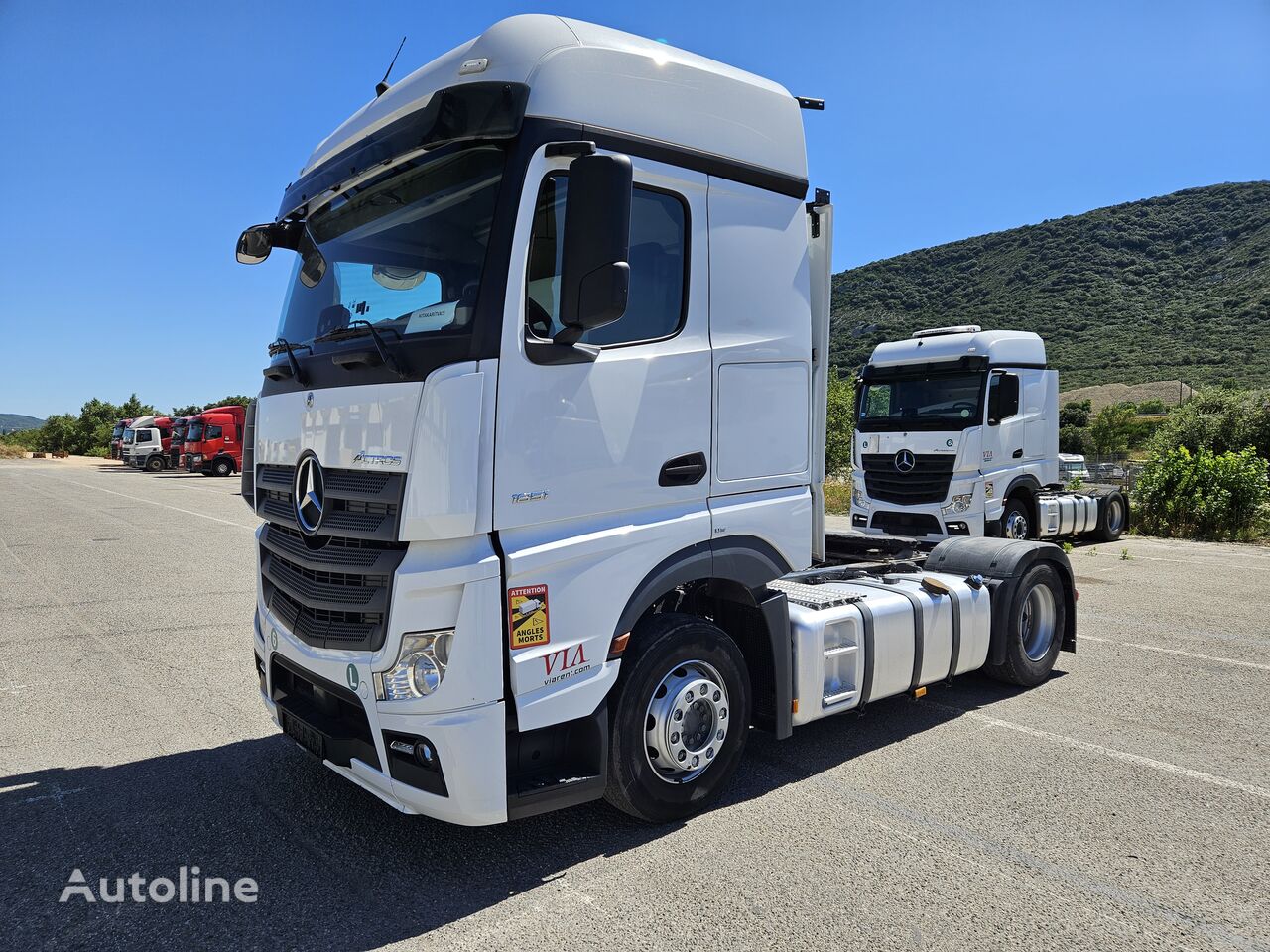 Mercedes-Benz Actros 1851 truck tractor