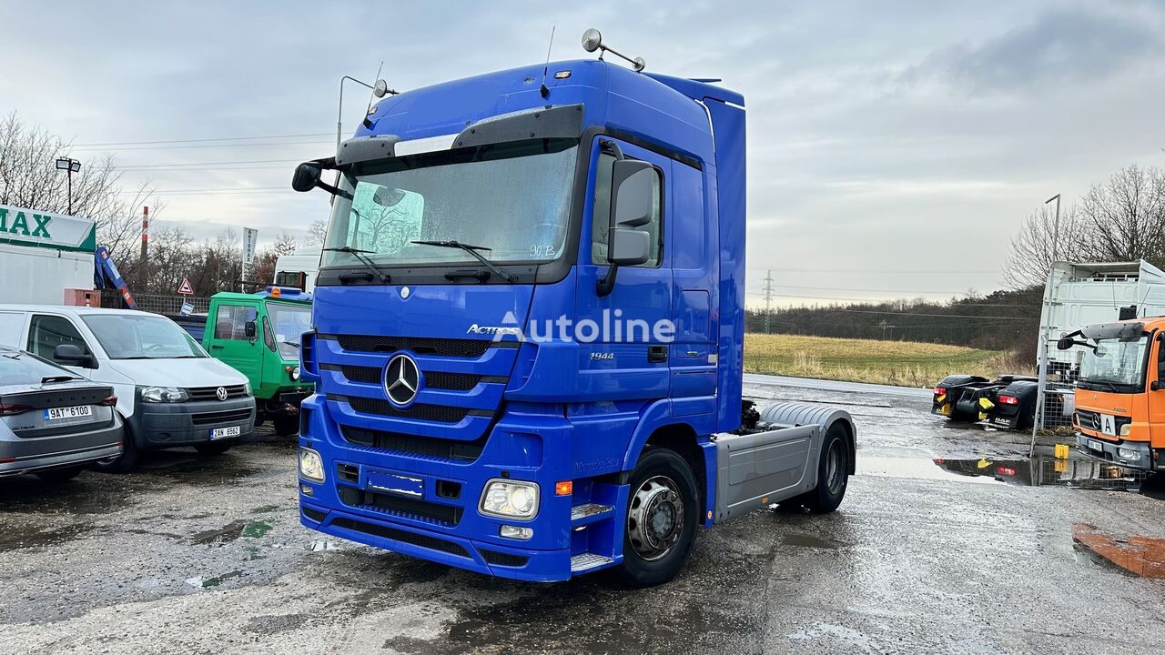 السيارات القاطرة Mercedes-Benz Actros 1944 LS MP3 RETARDER STANDARD