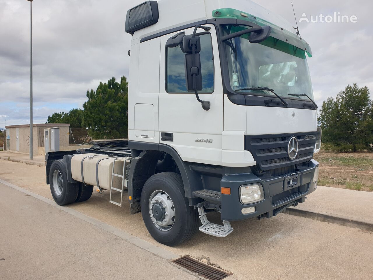 камион влекач Mercedes-Benz Actros 2046