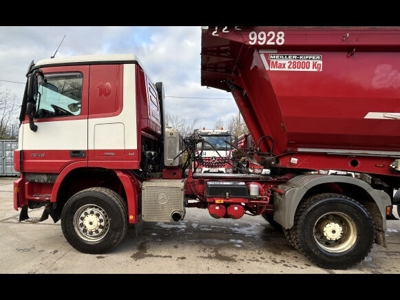 Mercedes-Benz Actros 2046 AS truck tractor