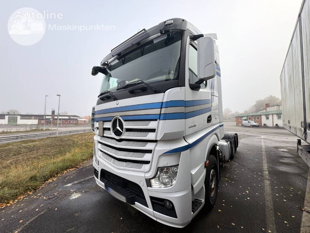 Mercedes-Benz Actros 2545 truck tractor