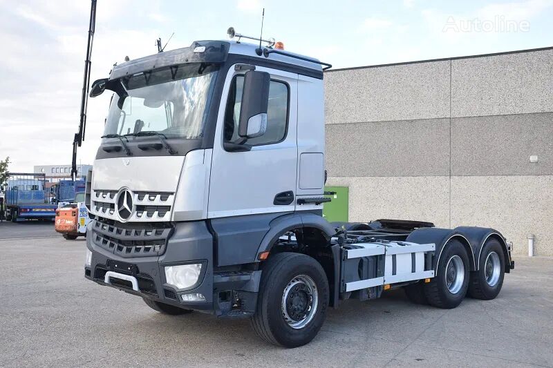 Mercedes-Benz Actros 3345 truck tractor