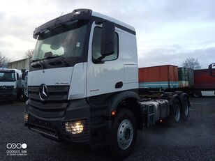 neue Mercedes-Benz Actros 3345   Sattelzugmaschine