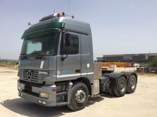 السيارات القاطرة Mercedes-Benz Actros 3353S