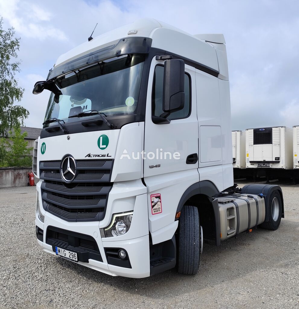 تریلی Mercedes-Benz Actros 5 L FHS