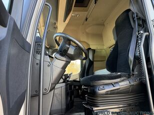 بيع السيارات القاطرة Mercedes-Benz Actros Gigaspace 1842 | Automatic gearbox | Mega Low-deck Volume - صورة 37 | Autoline AE السيارات القاطرة Mercedes-Benz Actros Gigaspace 1842 | Automatic gearbox | Mega Low-deck Volume | صورة 37 - Autoline